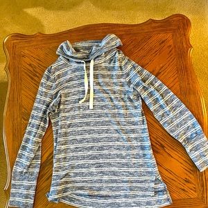 Olive Oak sz. M turtle neck sweater